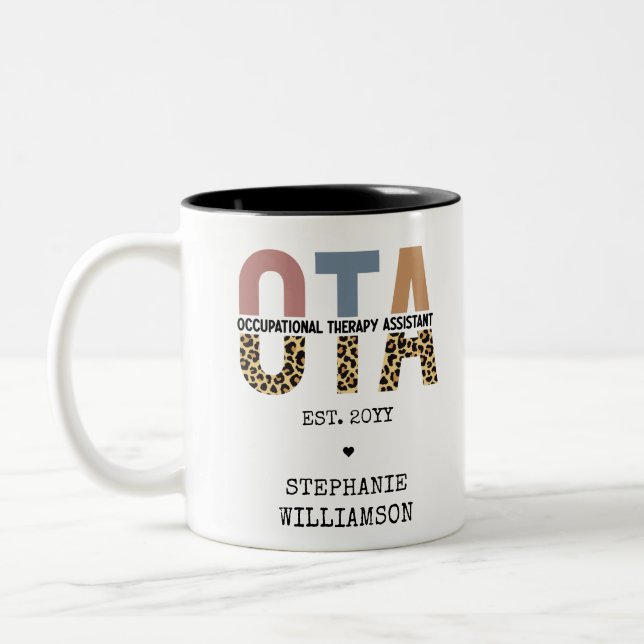 Tasse 2 Couleurs Cadeaux de l'assistant d'ergothérapie OTA personna (Gauche)
