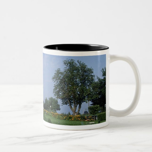 Tasse 2 Couleurs Canada, Nouveau-Brunswick, St Andrews. Le Fairmont (Droit)