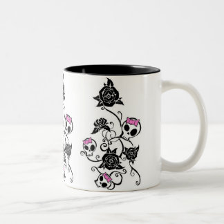 Tasse 2 Couleurs Crânes avec des arcs et des roses