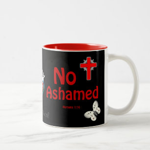 Tasse 2 Couleurs Croix et papillons non honteux gotGod316.com