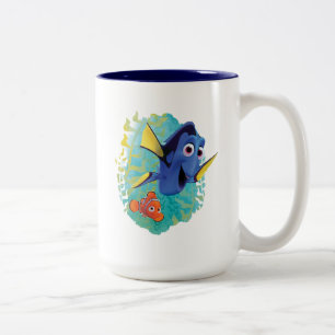 Tasse 2 Couleurs Dory et Nemo  Nager avec ses amis