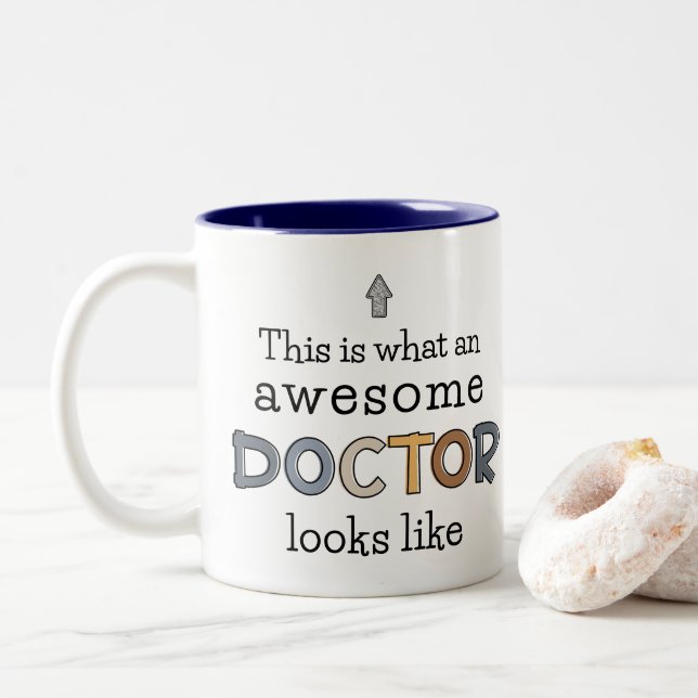 Tasse 2 Couleurs Drôle cadeau de docteur | Médecin génial (Avec donut)