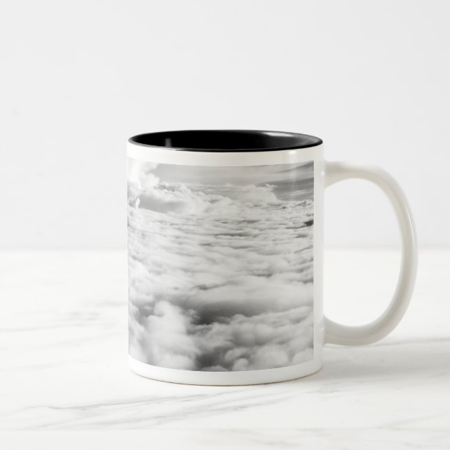 Tasse 2 Couleurs Eérie nudscape au lever du soleil.2 (Droit)