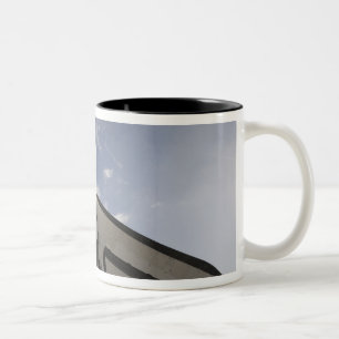 Tasse 2 Couleurs Effort de navette spatiale sur la plate-forme de