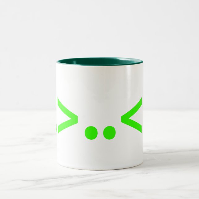 Tasse 2 Couleurs Emoticon japonais ALIEN (Centre)