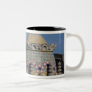 Tasse 2 Couleurs Espagne, Catalogne, Barcelone. Le toit de Barcelon