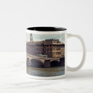 Tasse 2 Couleurs Europe, Italie, Florence. Le fleuve Arno coule