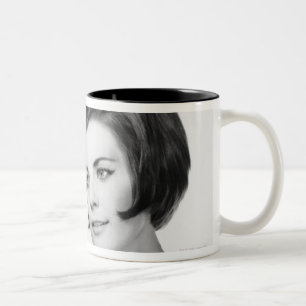 Tasse 2 Couleurs Femme Newpaper de lecture