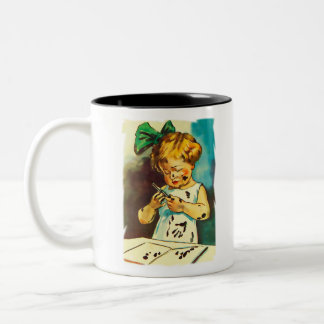 Tasse 2 Couleurs Fille souillée de peinture. dessin vintage coloré