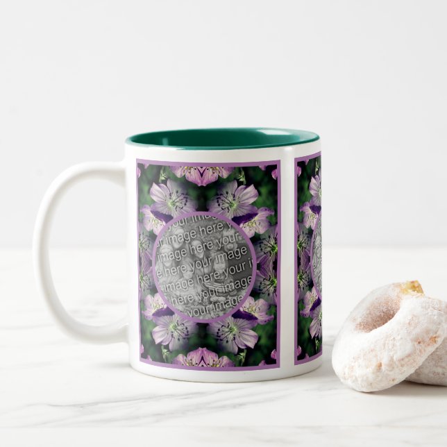 Tasse 2 Couleurs Fleurs de géranium violet Ajouter votre photo (Avec donut)