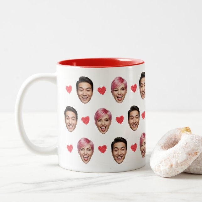 Tasse 2 Couleurs Funny Custom Couple Faces Pattern Red Hearts (Avec donut)
