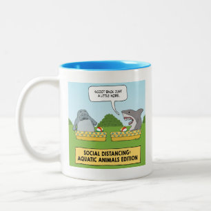 Tasse 2 Couleurs Funny Sharks and Manatee Social Distancing