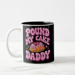 Tasse 2 Couleurs Gâteau Inapproprié Papa Frappe Moi Embarrassant 