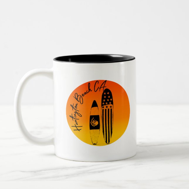 Tasse 2 Couleurs "Huntington Beach Surfboards and Sunsets" (Gauche)