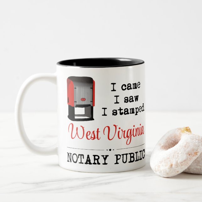 Tasse 2 Couleurs J'Ai Vu Stampé Notaire Public West Virginia (Avec donut)