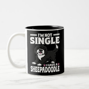 Tasse 2 Couleurs Je ne suis pas célibataire, j'ai un amoureux Sheep