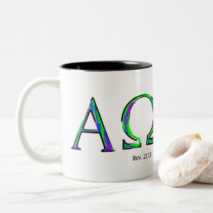 Tasse 2 Couleurs Je suis 22h13 l'alpha et d'Omega de révélation