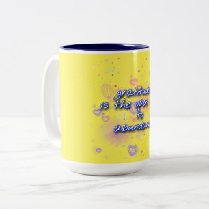 Tasse 2 Couleurs la gratitude est une porte ouverte sur l'abondance