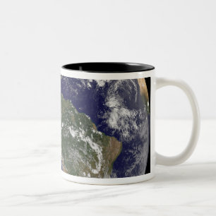 Tasse 2 Couleurs La pleine terre montrant l'ouragan Paloma