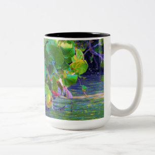 Tasse 2 Couleurs Lagune de mangrove avec raisins de mer