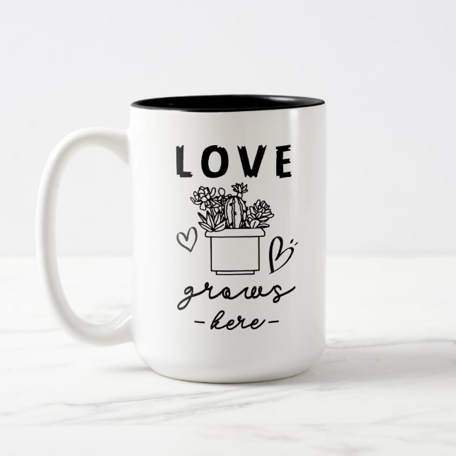 Tasse 2 Couleurs l'amour grandit ici (Gauche)