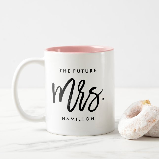 Tasse 2 Couleurs L'avenir Mme Fiançailles personnalisée (Avec donut)