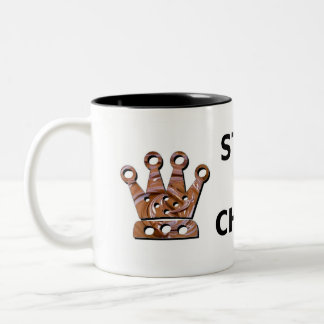 Tasse 2 Couleurs Le calme de séjour mange du chocolat