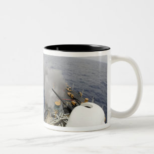 Tasse 2 Couleurs Le canon de MK-75 76mm