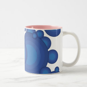Tasse 2 Couleurs Le cercle de style des années Blue 70