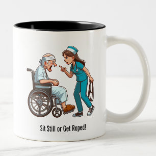 Tasse 2 Couleurs Le Patient Âgé Obtient Une Thérapie À La Vie À La