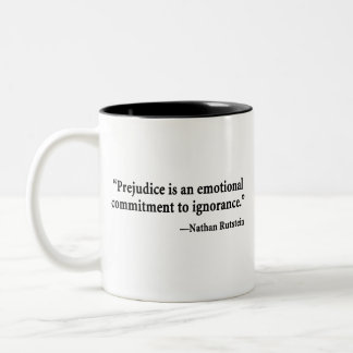 Tasse 2 Couleurs Le préjudice est un engagement émotif à