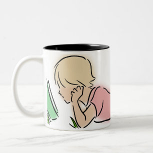 Tasse 2 Couleurs Lecteur dans l'herbe