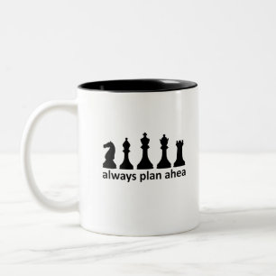 Tasse 2 Couleurs Les échecs planifient toujours l'avance