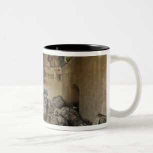 Tasse 2 Couleurs Les soldats américains dorment dans une maison de 