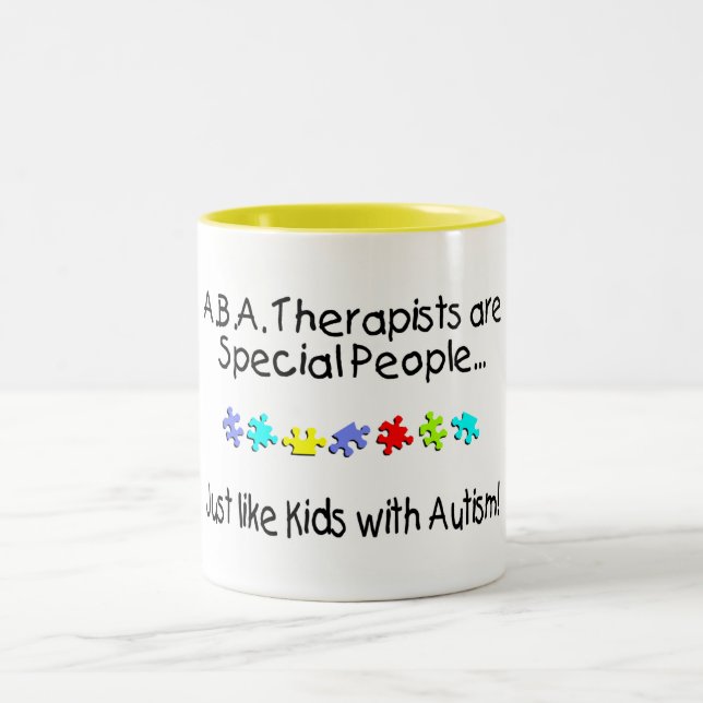 Tasse 2 Couleurs Les thérapeutes d'aba sont les personnes (Centre)