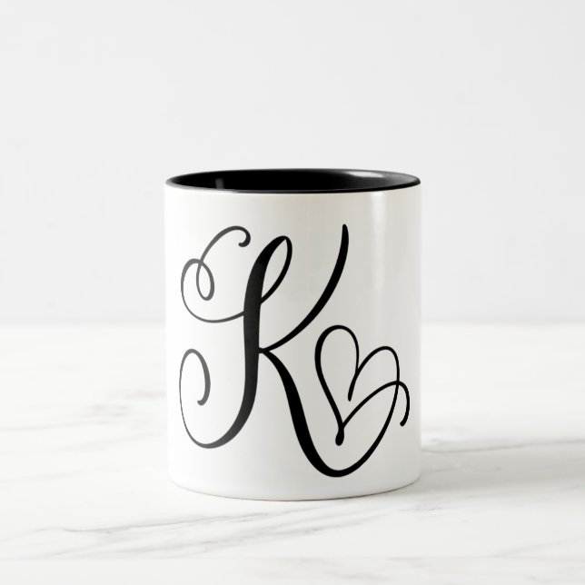 TASSE 2 COULEURS LETTRE NOIRE "K" ÉLÉGANTE MONOGRAMME (Centre)