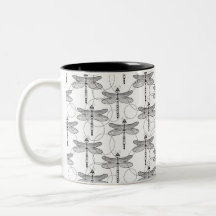 libellule noire et blanche