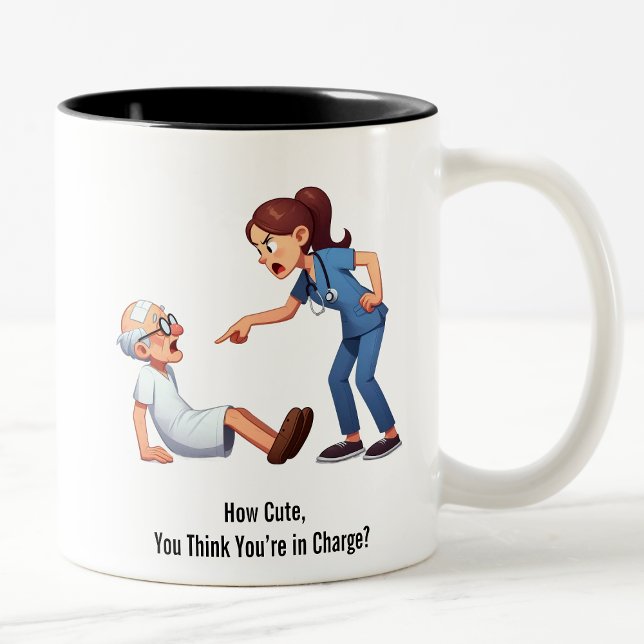 Tasse 2 Couleurs L'infirmière tue un patient aîné qui n'est pas né (Créateur téléchargé)