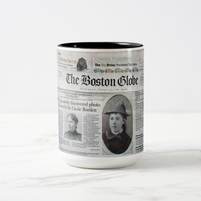 Tasse 2 Couleurs Lizzie Borden dans les nouvelles (Centre)