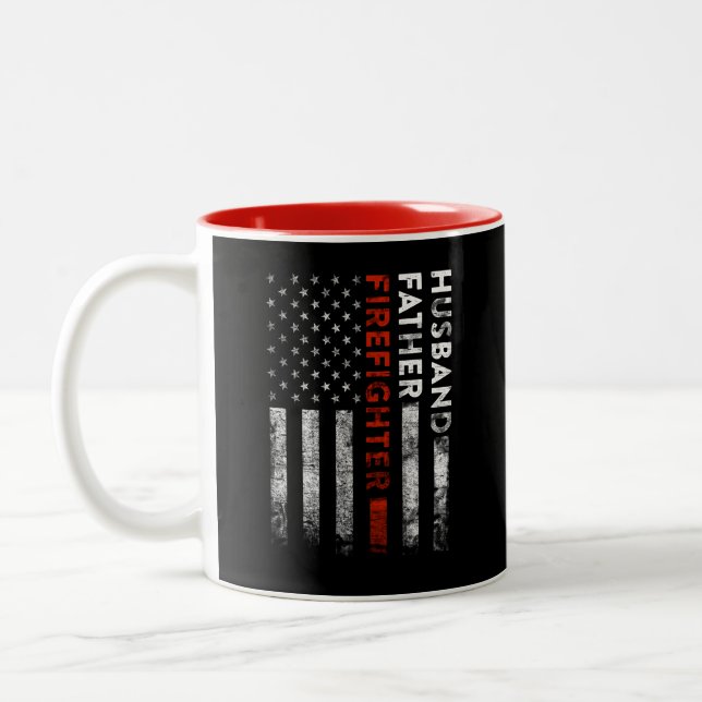 Tasse 2 Couleurs Mari, père, feu, drapeau américain (Gauche)