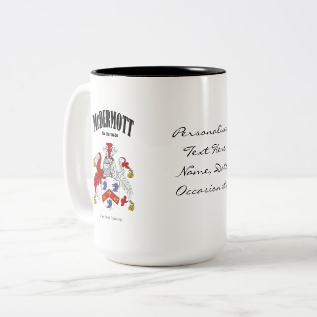 Tasse 2 Couleurs McDermott Family Crest, Traduction & Signification (Devant gauche)