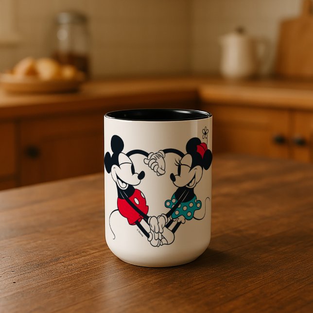 Tasse 2 Couleurs Mickey et Minnie| Objectifs de relations (Simulated mug on table)