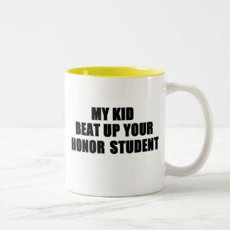 Tasse 2 Couleurs Mon enfant a battu votre étudiant d'honneur