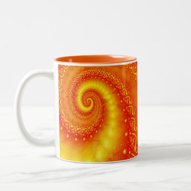 Tasse 2 Couleurs Monogramme Abstrait de spirale fractale orange (Gauche)