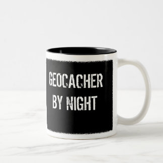 TASSE 2 COULEURS MUGGLE PAR JOUR - GEOCACHER PAR NUIT