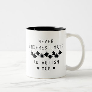Tasse 2 Couleurs Ne jamais sous-estimer une maman autiste