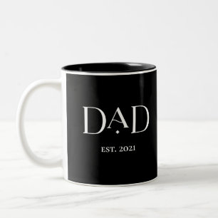Tasse 2 Couleurs Papa Est. 2021 avec le nom des enfants   Texte mod