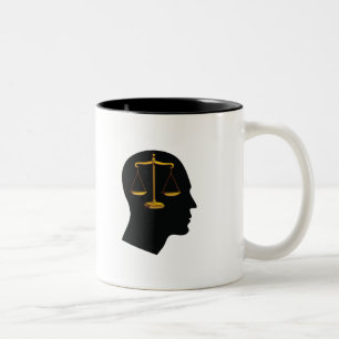Tasse 2 Couleurs Pensez à l'étudiant en droit de la justice  