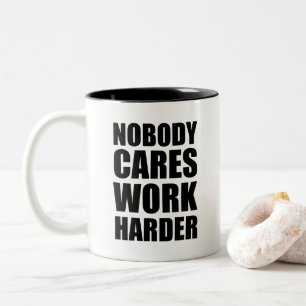 Tasse 2 Couleurs Personne S'en Fout Travaille Plus Fort Fitness Ent