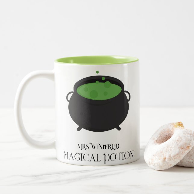 Tasse 2 Couleurs Potion magique cadeau Halloween personnalisé (Avec donut)